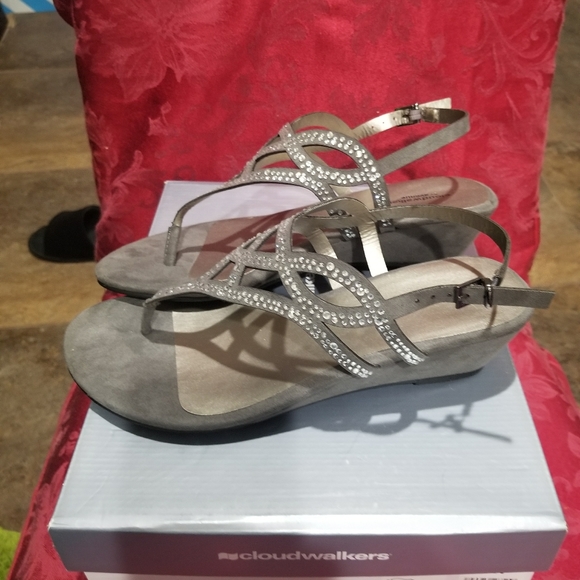 Shoes - Picture 2 of 2